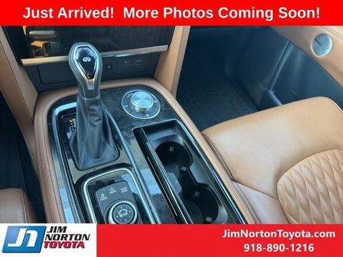 Used 2023 INFINITI QX80 Sensory w/ All-Season Package image 16