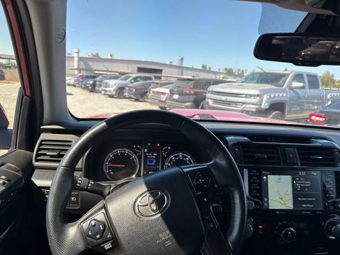 Used 2023 Toyota 4Runner TRD Off-Road Premium AWD/4WD image 27