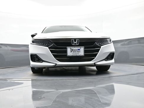 Certified 2022 Honda Accord Sport image 26