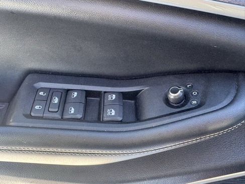 Used 2024 Jeep Grand Cherokee Limited 4xe image 9