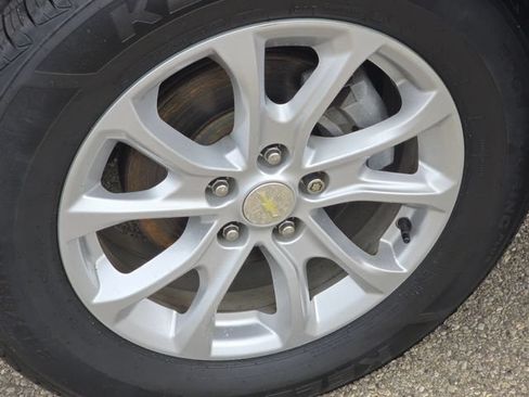Used 2019 Chevrolet Equinox LT AWD/4WD image 21