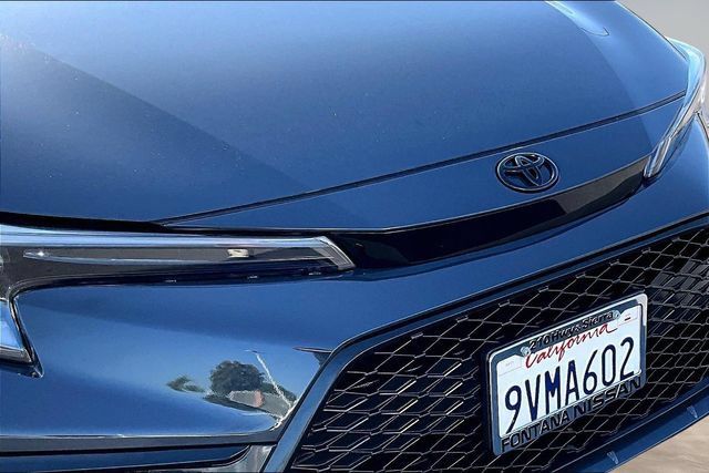 Used 2025 Toyota Corolla SE FWD image 29