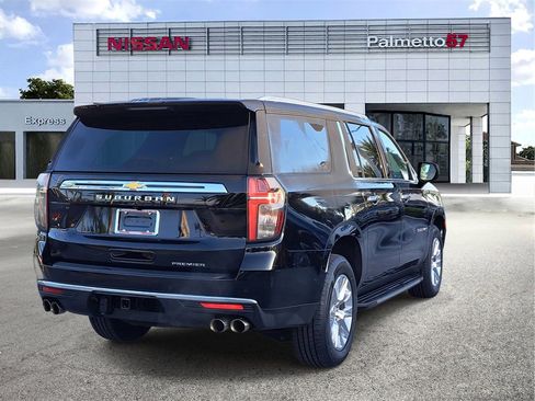 Used 2024 Chevrolet Suburban Premier image 6
