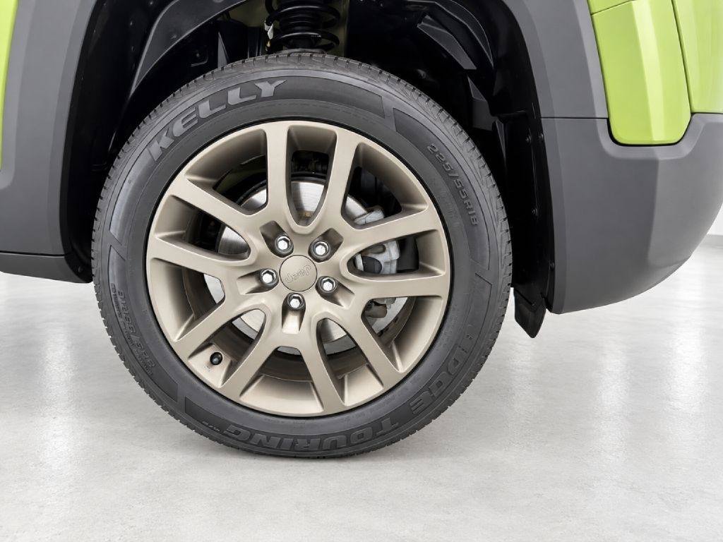 Used 2016 Jeep Renegade 75th Anniversary AWD/4WD image 32