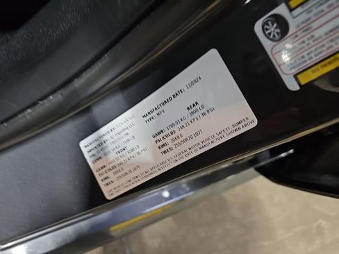 Used 2025 Dodge Durango R/T image 31