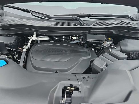 Certified 2025 Honda Ridgeline RTL image 18