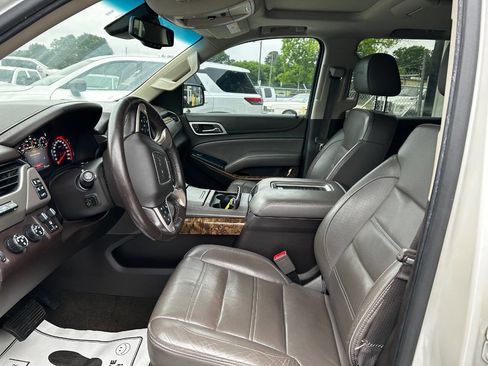 Used 2015 GMC Yukon Denali w/ Premium Package AWD/4WD image 12