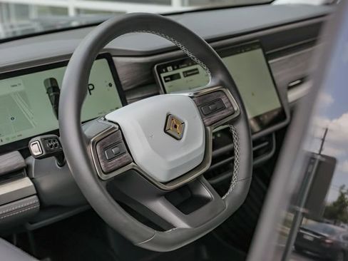 Used 2023 Rivian R1T Adventure image 23