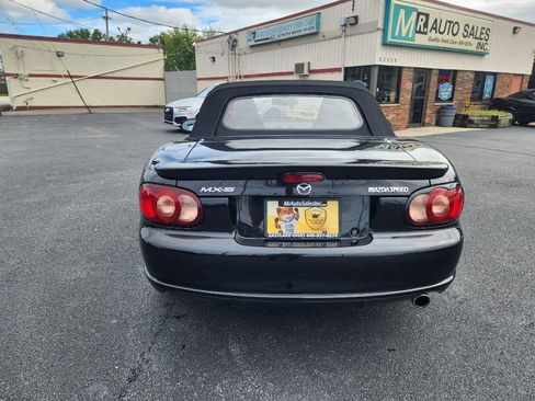 Used 2005 MAZDA MX-5 Miata MAZDASPEED image 11