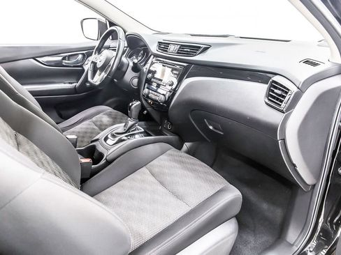 Used 2018 Nissan Rogue Sport SV w/ SV All-Weather Package FWD image 31