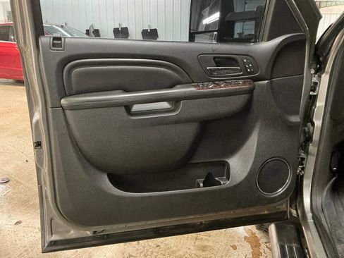 Used 2013 GMC Sierra 2500 Denali w/ Suspension Package, Off-Road image 16