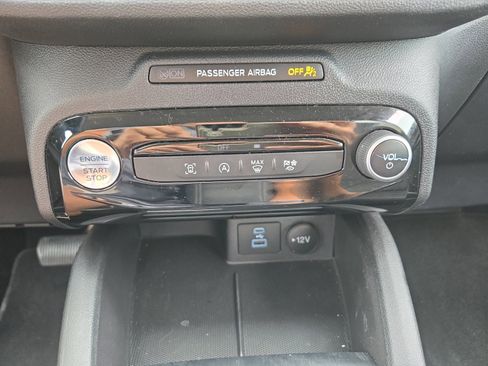 Used 2023 Ford Escape Active w/ Tech Pack #1 FWD image 20