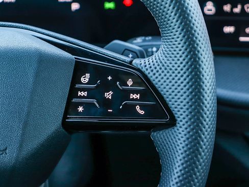 New 2025 Audi SQ5 Premium Plus image 19