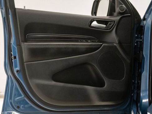 Certified 2024 Dodge Durango SXT w/ SXT Blacktop Group AWD/4WD image 8