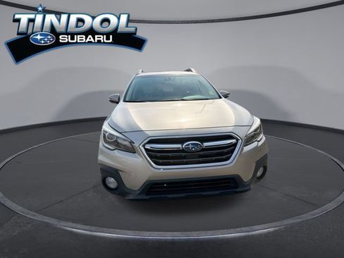 Used 2019 Subaru Outback 2.5i Limited AWD/4WD image 2