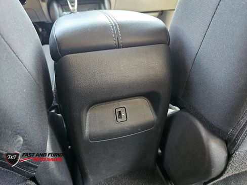 Used 2024 Nissan Sentra SV FWD image 29
