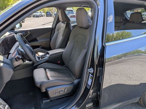 Used 2025 BMW X3 xDrive30i w/ Convenience Package AWD/4WD image 8