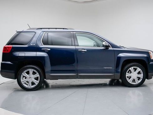 Used 2017 GMC Terrain SLE w/ Chrome Edition image 8