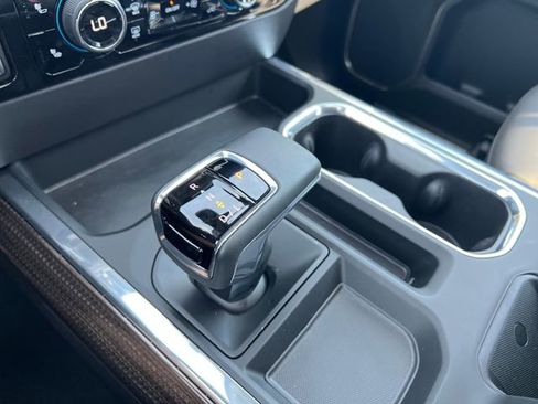 Certified 2025 Chevrolet Silverado 1500 LT Trail Boss w/ Convenience Package II AWD/4WD image 24
