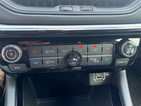 Used 2025 Jeep Compass Trailhawk AWD/4WD image 16