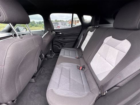 Used 2024 Chevrolet Trax RS w/ Driver Confidence Package image 27