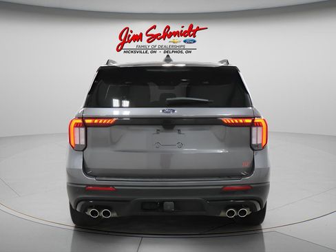 Used 2025 Ford Explorer ST AWD/4WD image 5