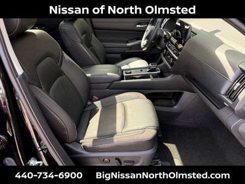 Certified 2023 Nissan Pathfinder SL w/ SL Premium Package AWD/4WD image 28
