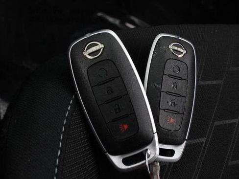 Certified 2024 Nissan Kicks SV image 28