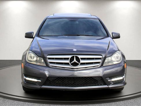 Used 2013 Mercedes-Benz C 250 Sedan image 2