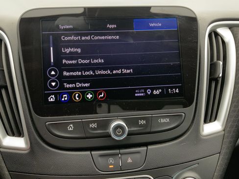 Used 2024 Chevrolet Malibu LT FWD image 38