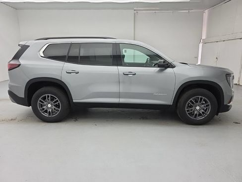 Used 2025 GMC Acadia Elevation AWD/4WD image 13