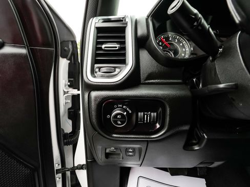 Used 2025 RAM 1500 Big Horn AWD/4WD image 18
