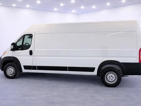 Used 2025 RAM ProMaster 2500 w/ Convenience Group FWD image 8