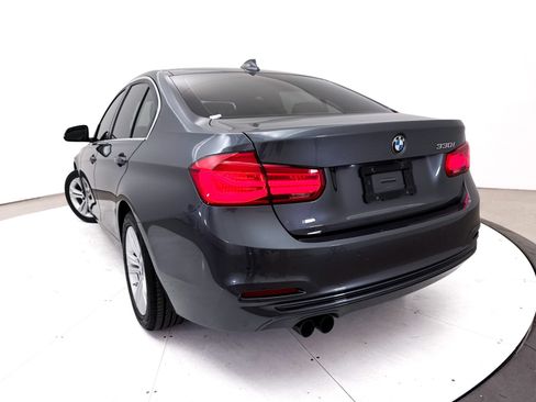 Used 2017 BMW 330i Sedan RWD image 6