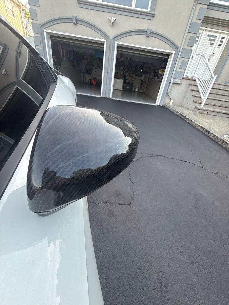 Used 2018 Audi R8 V10 w/ Premium Package RWD image 7