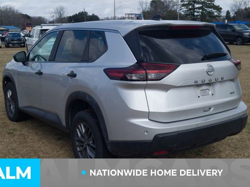 Used 2024 Nissan Rogue S image 4