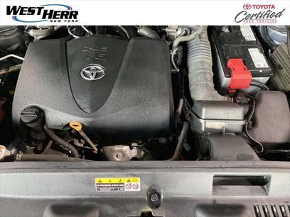 Certified 2021 Toyota Highlander LE