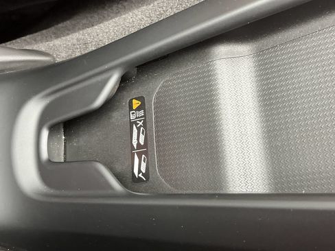 Certified 2023 Chevrolet Corvette Stingray Preferred Conv w/ Z51 Performance Package RWD image 23