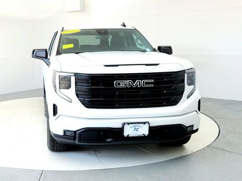 Used 2025 GMC Sierra 1500 Elevation AWD/4WD image 8