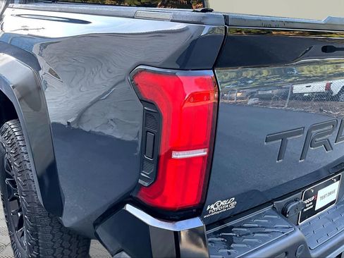 Certified 2025 Toyota Tacoma TRD Pro AWD/4WD image 29