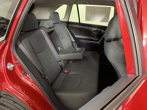 Used 2024 Toyota RAV4 LE image 32