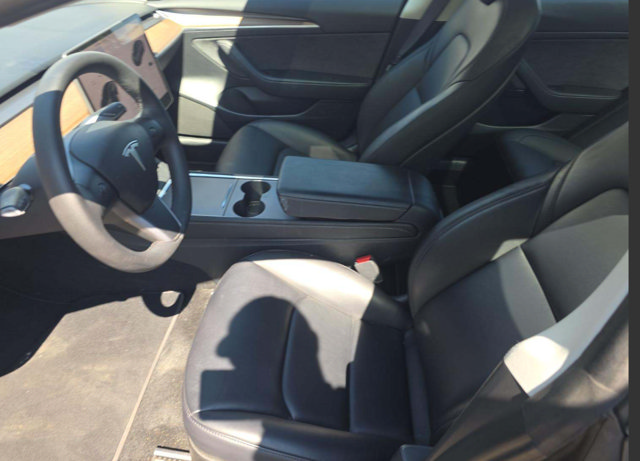 Used 2023 Tesla Model 3 Long Range AWD/4WD image 3