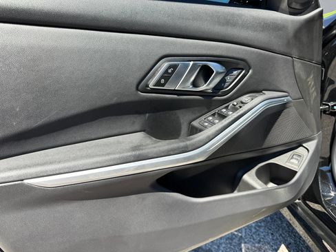 Used 2019 BMW 330i Sedan w/ Convenience Package RWD image 13