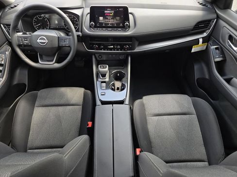 New 2026 Nissan Rogue SV AWD/4WD image 17