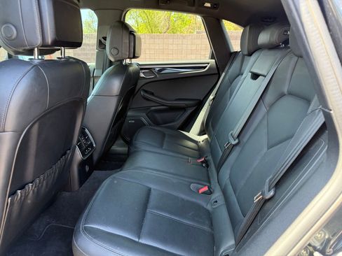 Used 2018 Porsche Macan Sport Edition w/ Premium Package Plus AWD/4WD image 10