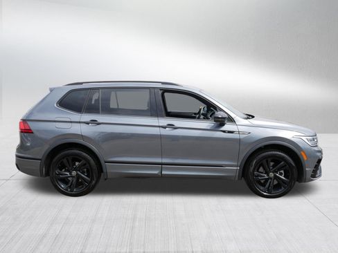 Used 2024 Volkswagen Tiguan SE R-Line w/ MDO Package, Two-Row AWD/4WD image 8