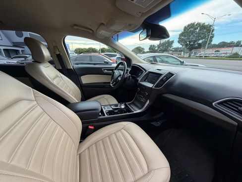 Used 2019 Ford Edge SEL w/ Equipment Group 201A FWD image 22