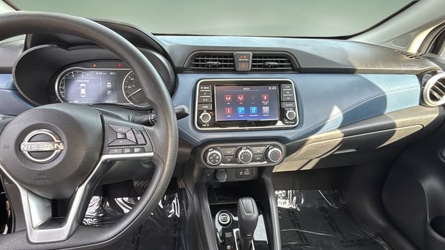 Used 2025 Nissan Versa SV FWD image 11
