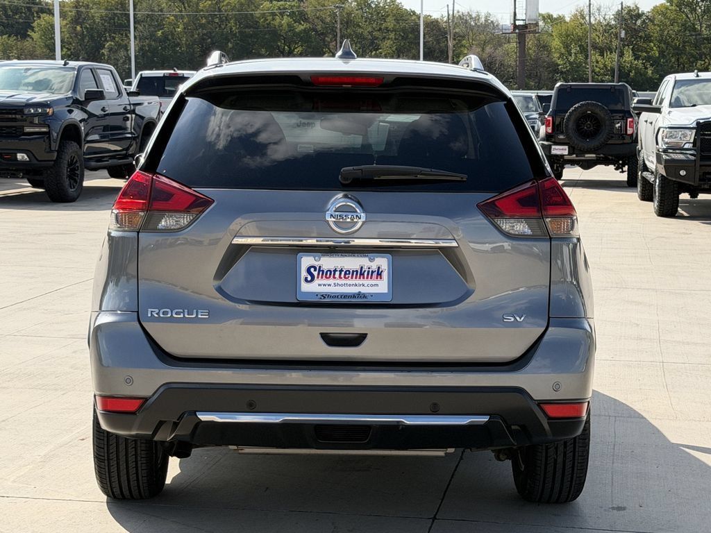 Used 2019 Nissan Rogue SV FWD image 7