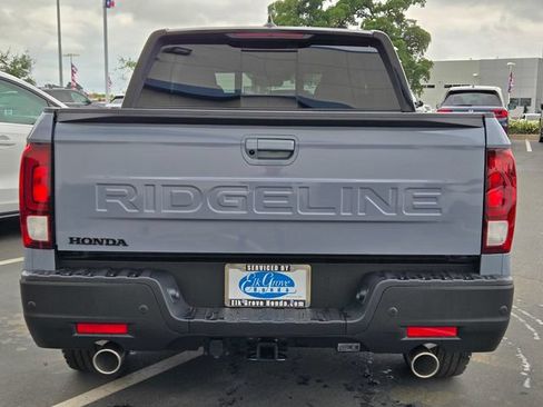 New 2026 Honda Ridgeline Black Edition image 5